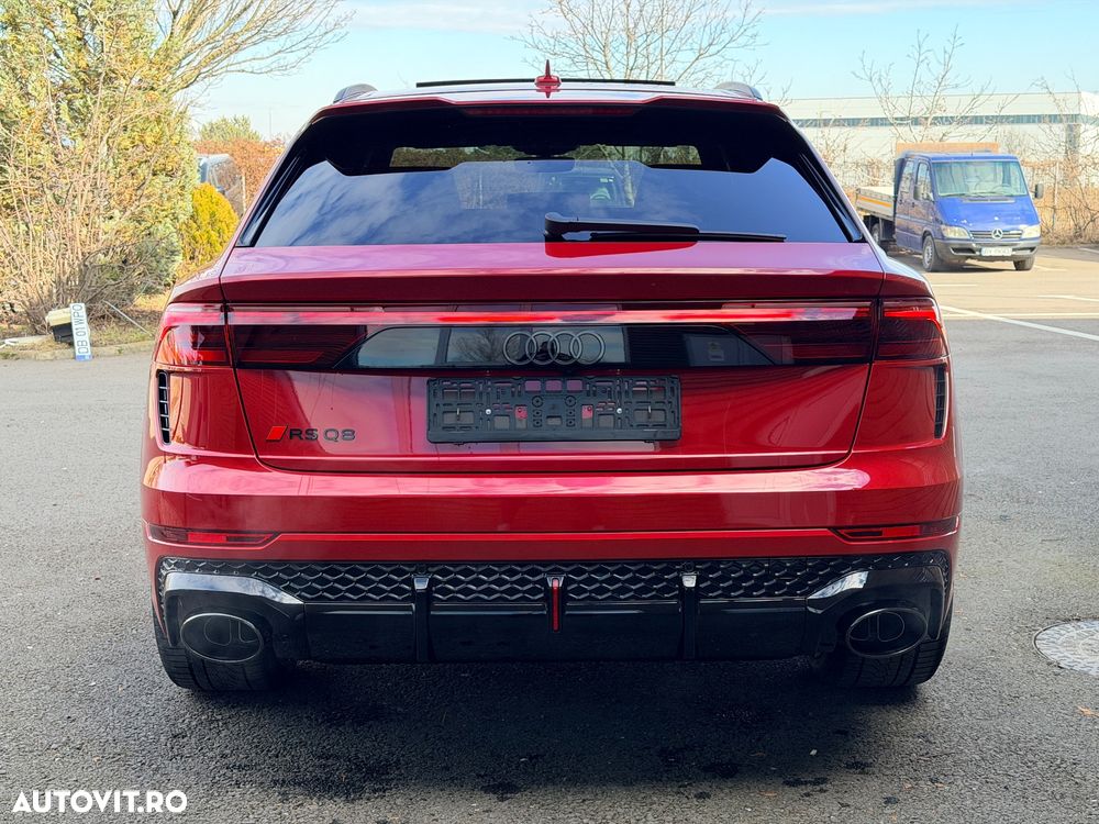 Audi RS Q8 - 19