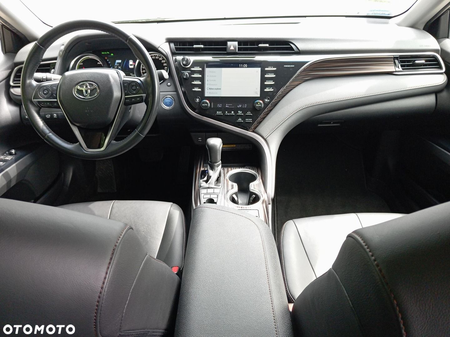 Toyota Camry - 3