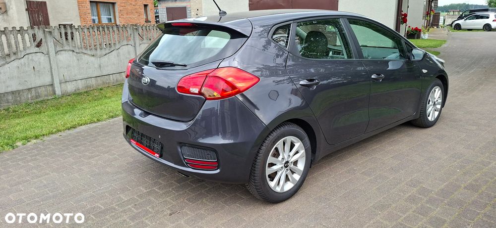 Kia Ceed 1.4 CVVT Dream Team Edition - 5