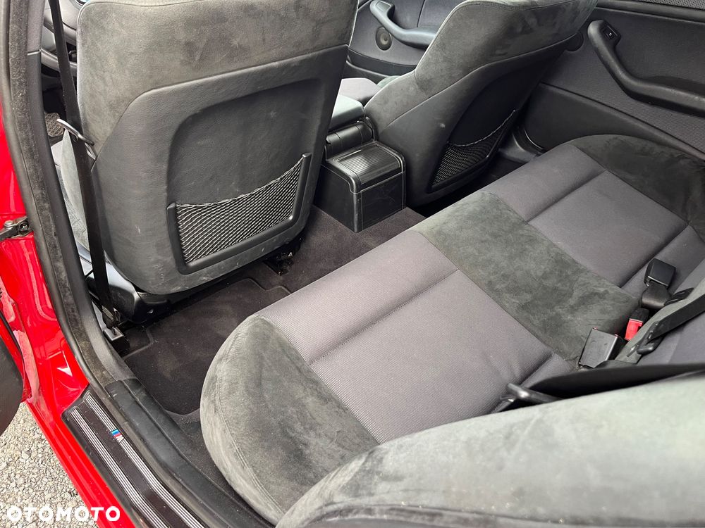 BMW Seria 3 330i - 22