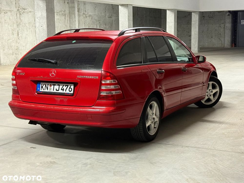 Mercedes-Benz Klasa C 180 T Kompressor Classic - 8