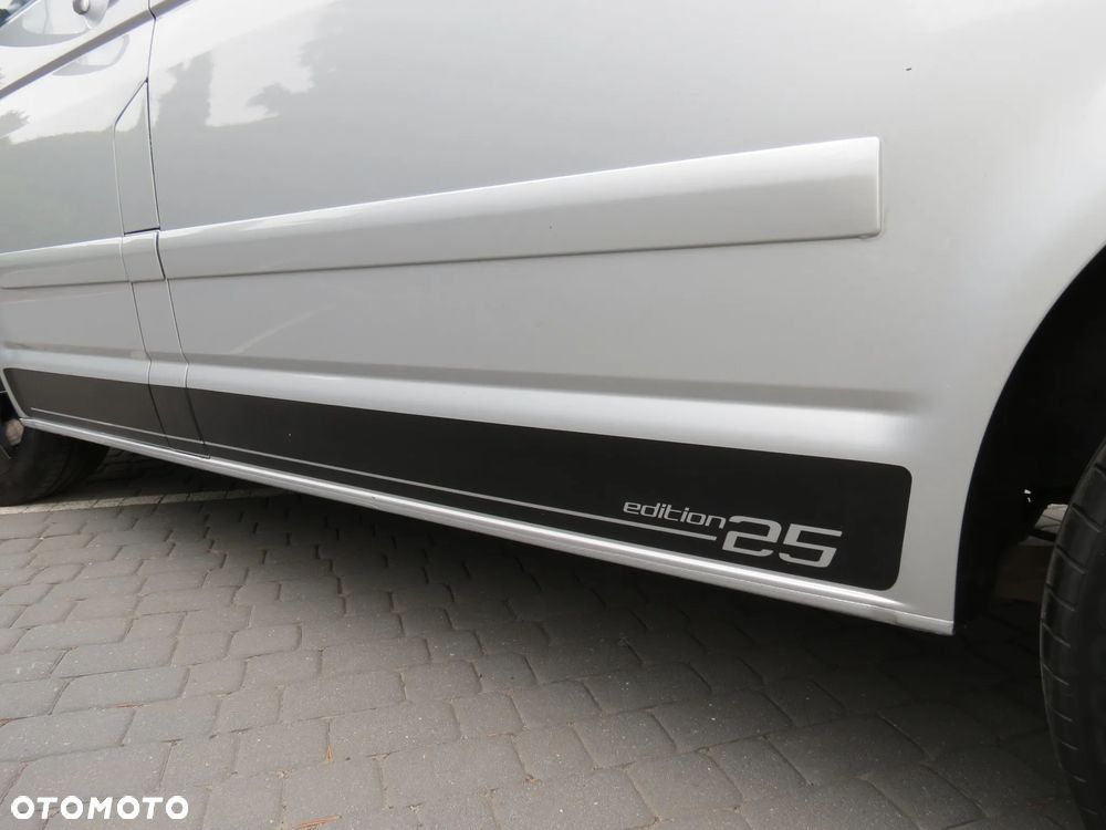 Volkswagen Multivan - 14
