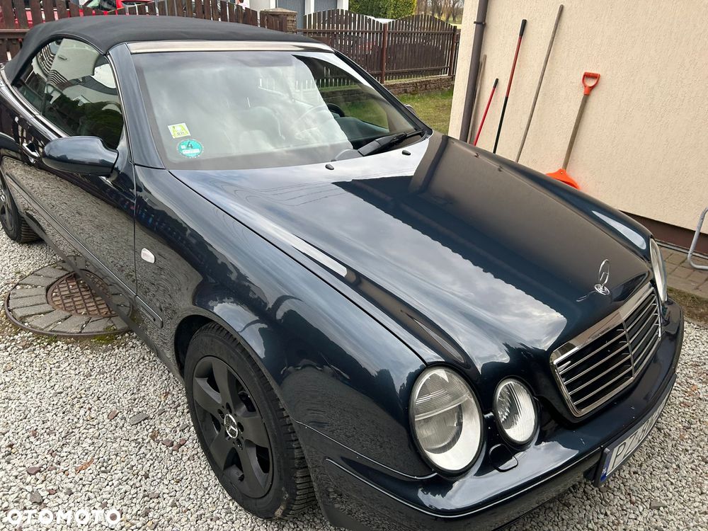 Mercedes-Benz CLK 320 - 4