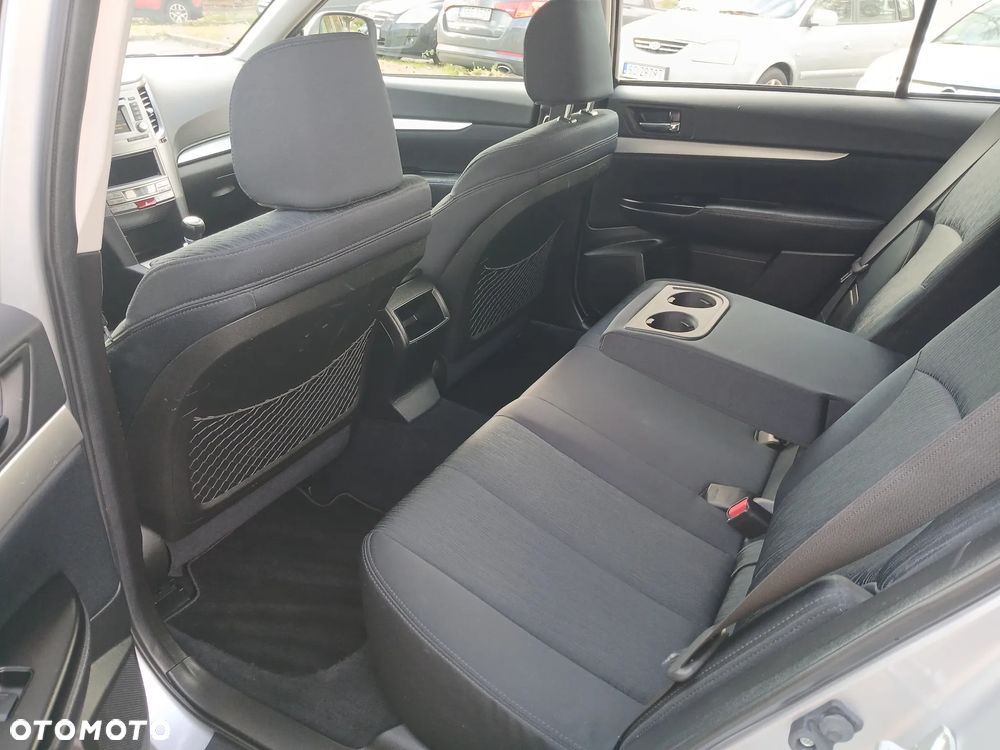 Subaru Legacy 2.0i Comfort Navi - 6