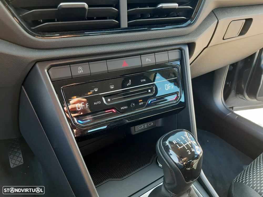 VW T-Roc 1.0 TSI - 13