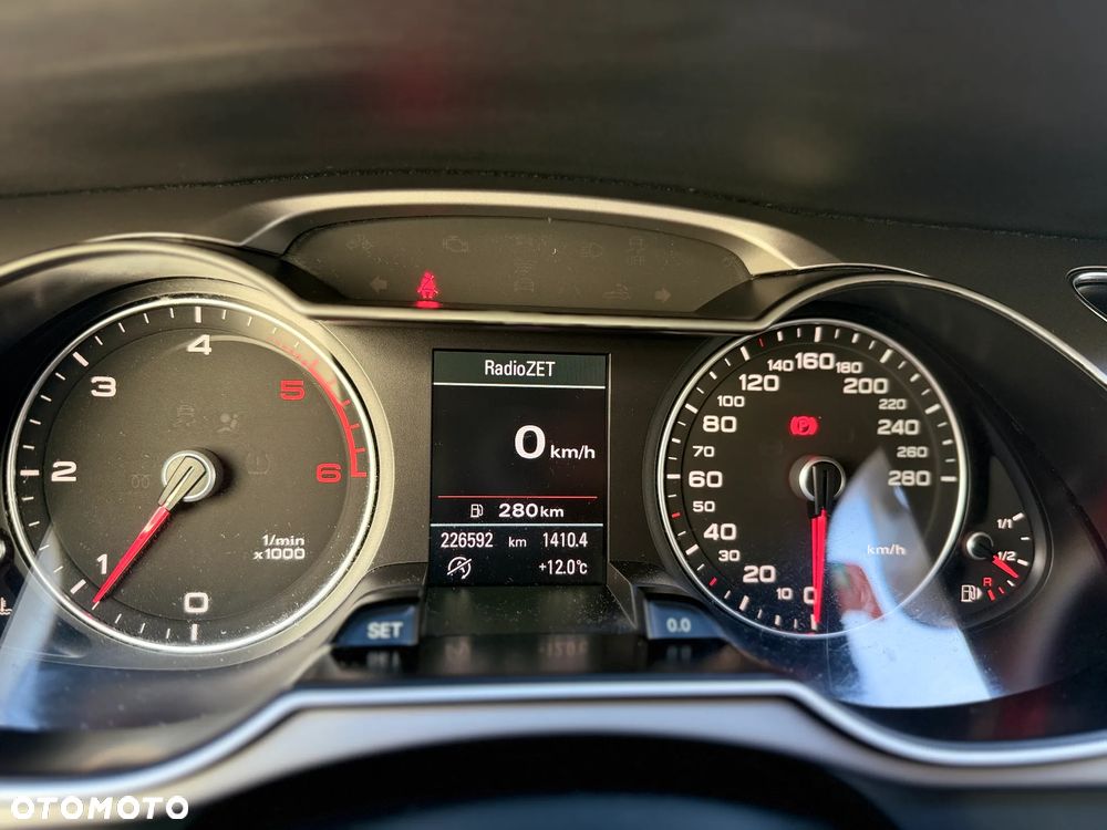 Audi A4 Avant 2.0 TDI - 23