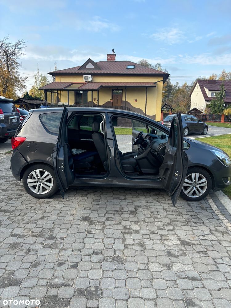 Opel Meriva - 11