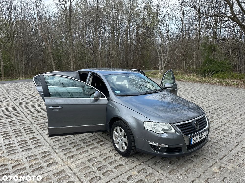 Volkswagen Passat - 37