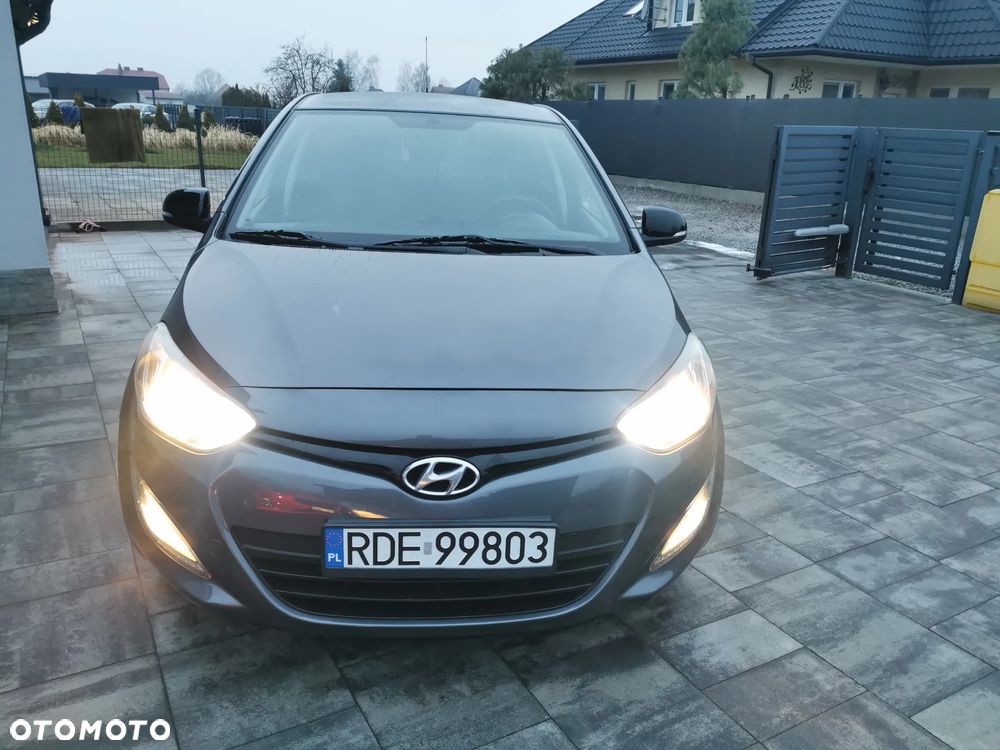 Hyundai i20 1.4 Automatik Comfort - 18