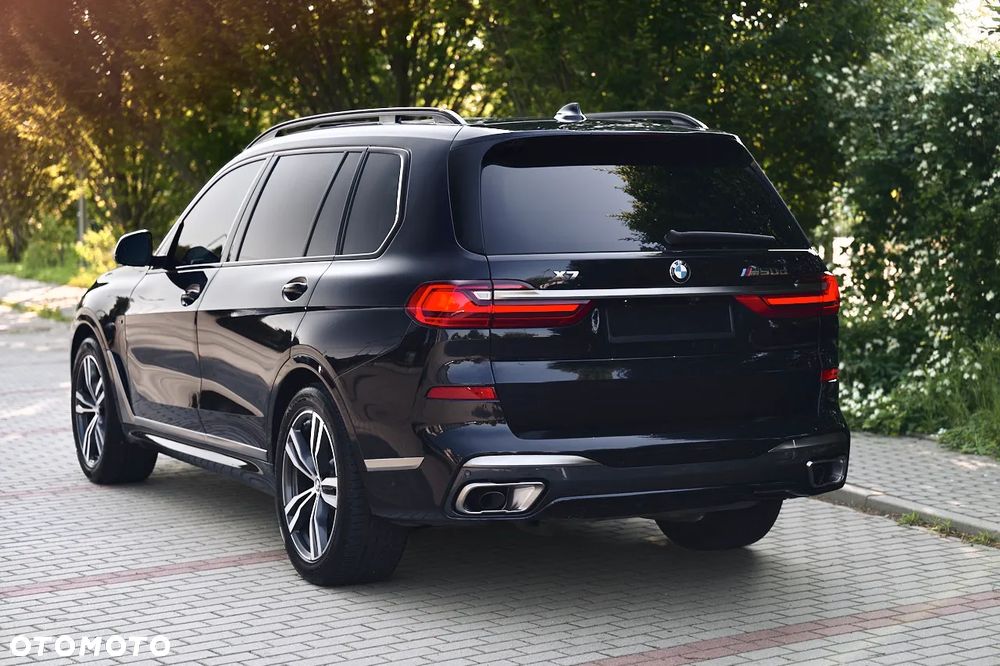 BMW X7 M50d - 12