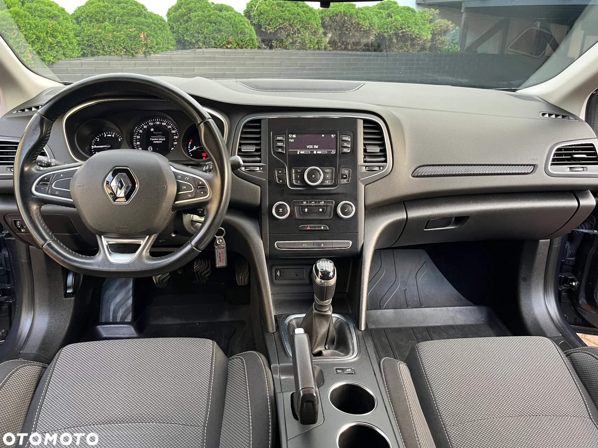 Renault Megane 1.3 TCe FAP Business - 10