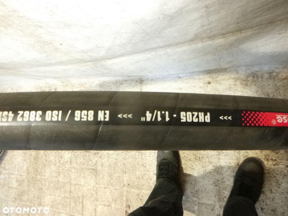 wąż hydrauliczny wysokiego ciśnienia 1 1/4'' 210bar 2,7m - 2