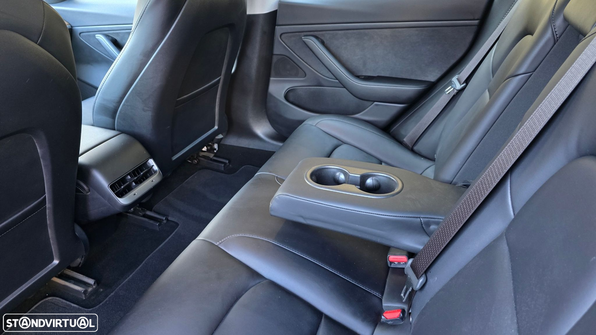 Tesla Model 3 - 47