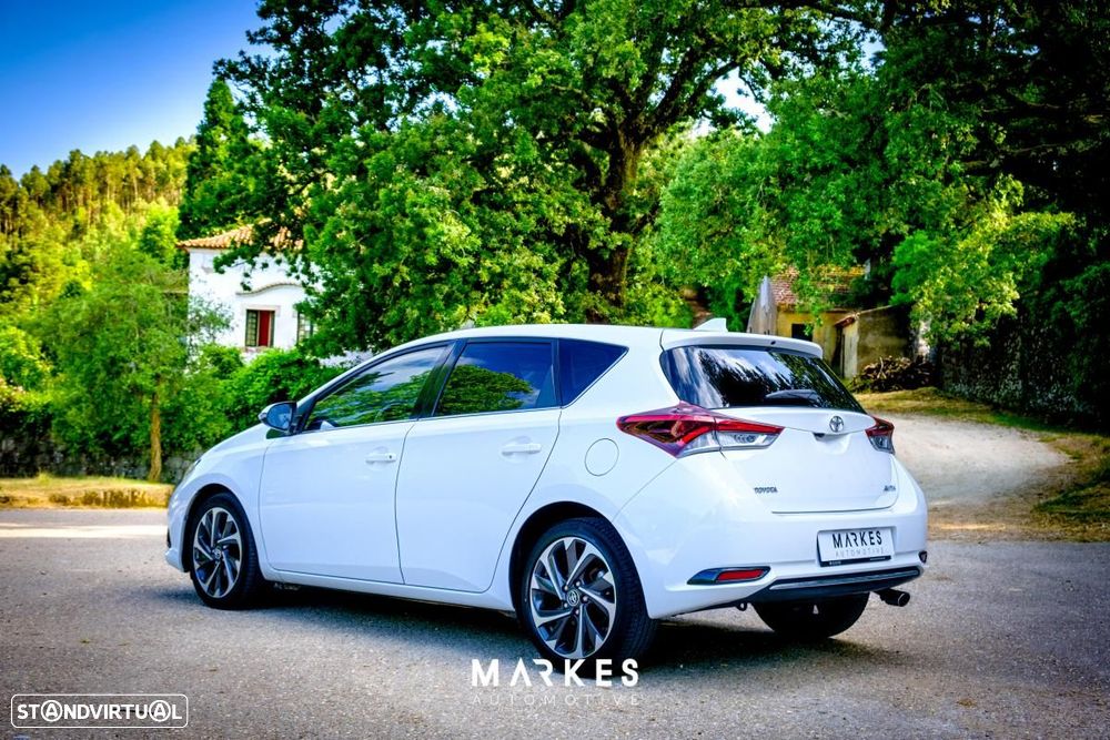 Toyota Auris - 8