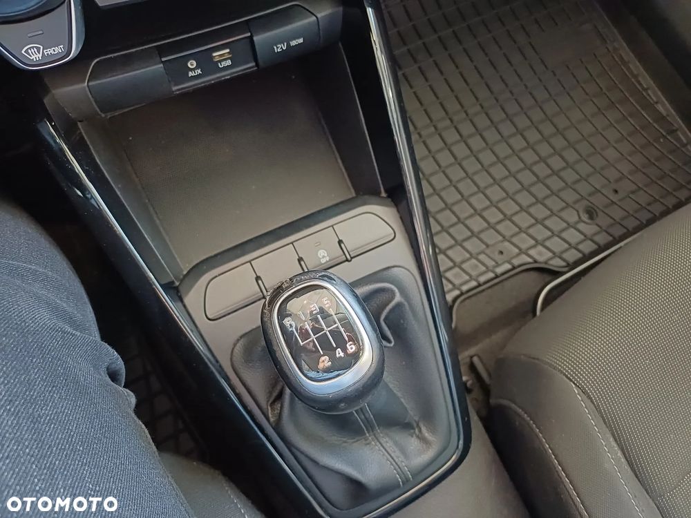 Kia Rio 1.4 M - 20