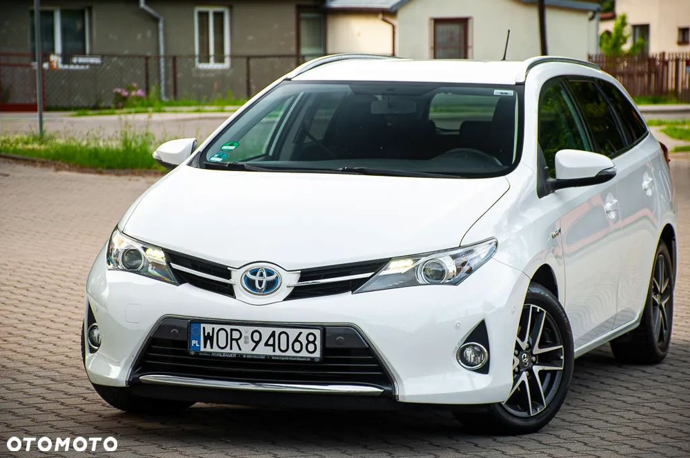 Toyota Auris 1.8 HSD Prestige NAVI - 5