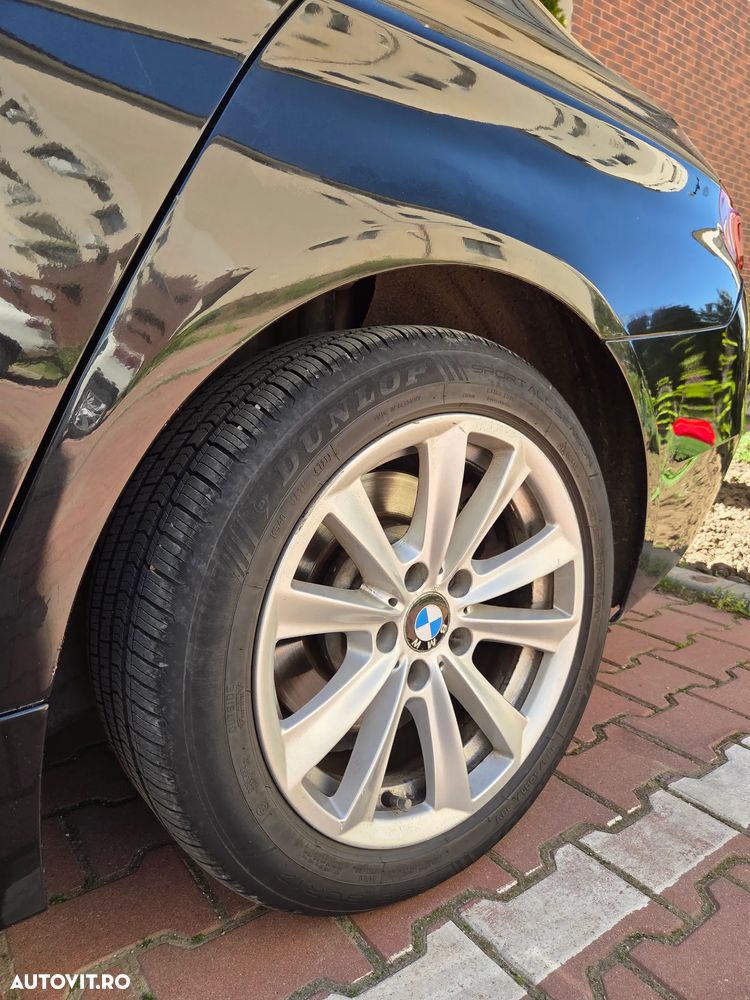 BMW Seria 5 520d xDrive - 37