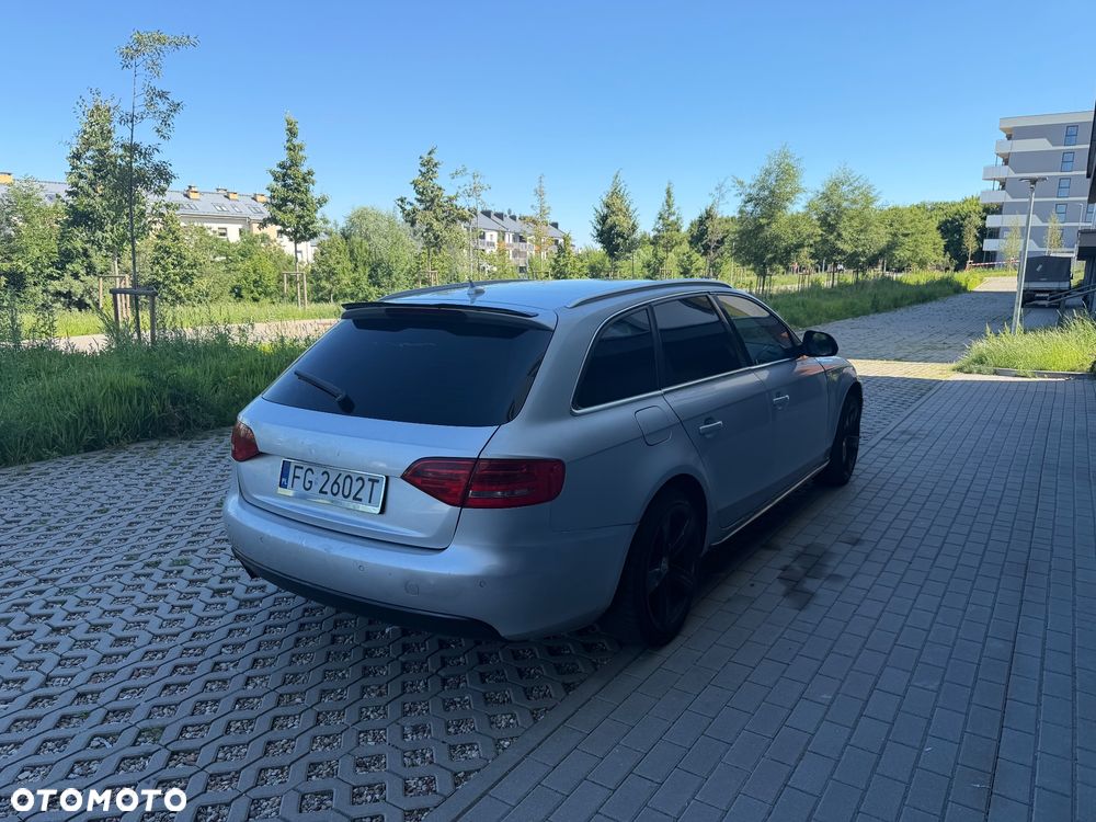 Audi A4 Avant 2.0 TDI - 4