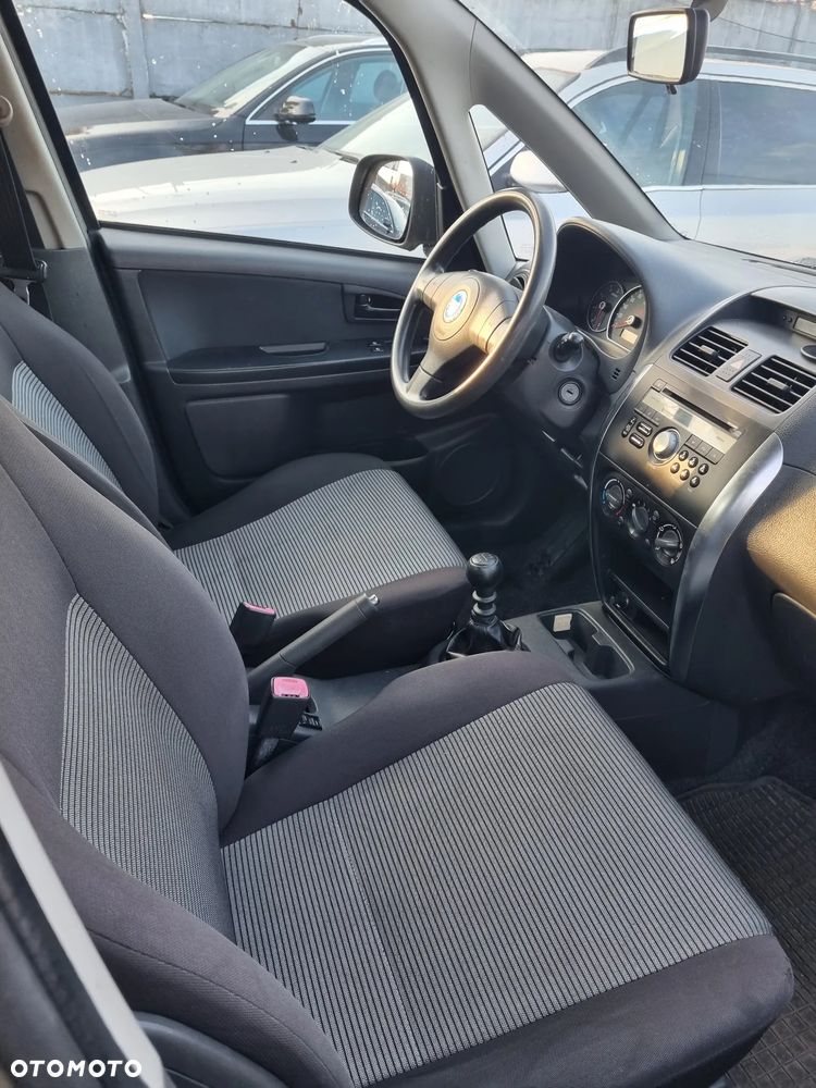 Fiat Sedici 1.9 Multijet 4x2 Dynamic Plus - 10