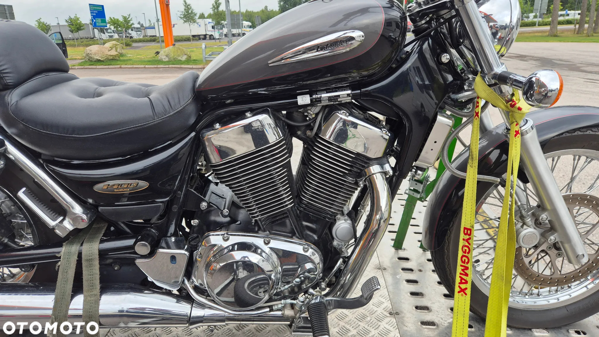 Suzuki Intruder - 35
