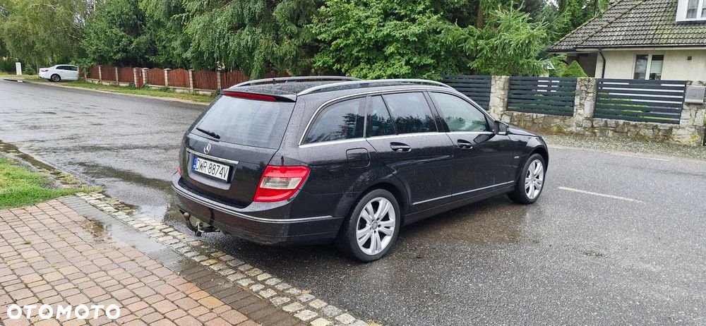Mercedes-Benz Klasa C 180 CGI Automatik BlueEFFICIENCY Avantgarde - 17