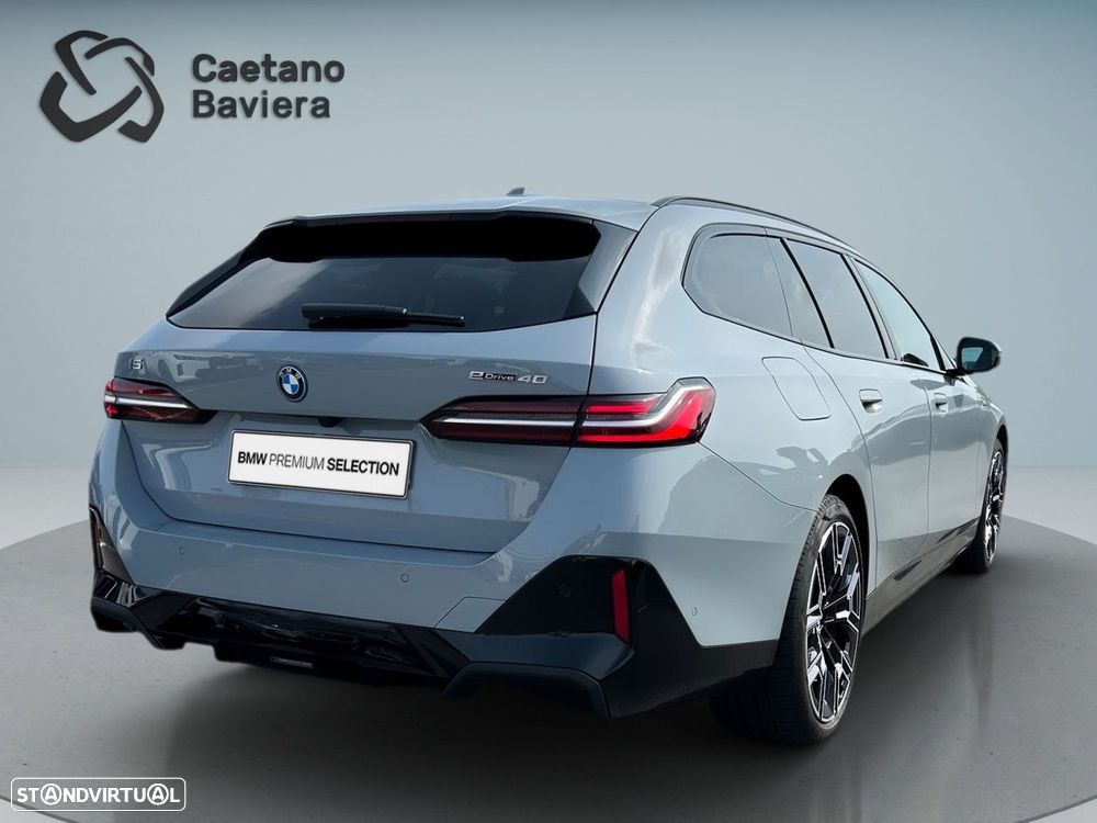 BMW i5 eDrive40 Pack Desportivo M - 2