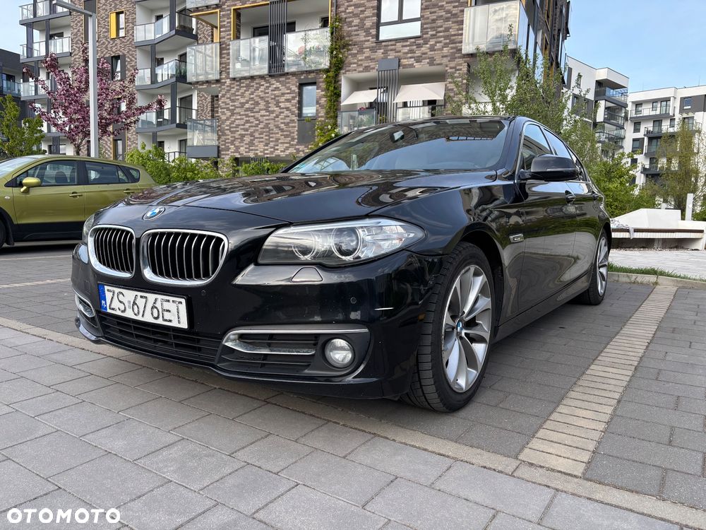 BMW Seria 5 520d xDrive Luxury Line - 1