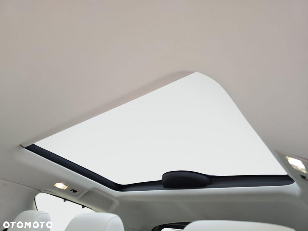 Land Rover Discovery - 32