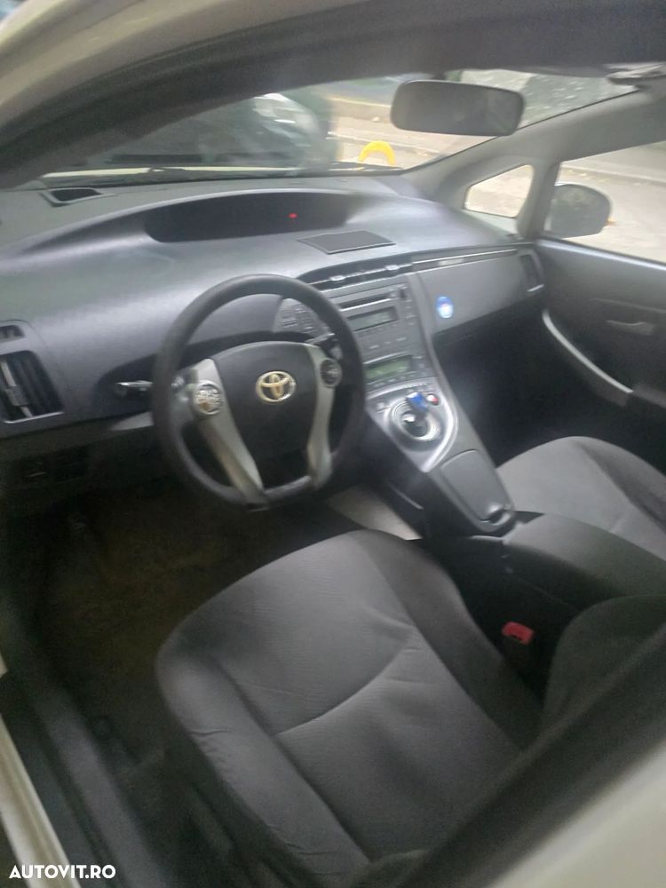 Toyota Prius HSD Luna - 20