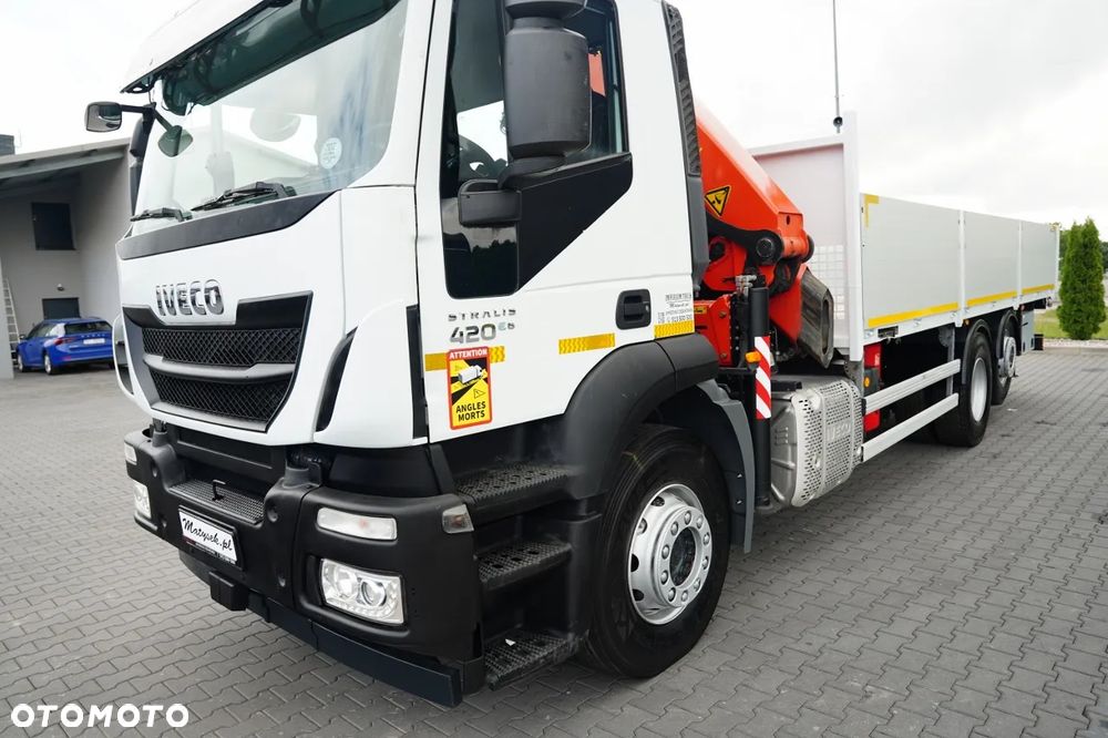 Iveco STRALIS 420 / 6x2 / SKRZYNIOWY - 7,1 M / HDS PALFINGER PK- 23001- EH E- 17 M / MAX UDŹWIG 5 600 KG / OŚ PODNOSZONA I SKRĘTNA / EURO 6 - 17