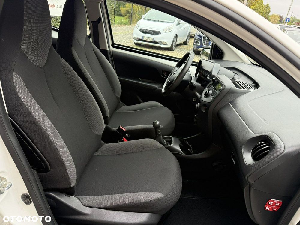 Toyota Aygo 1.0 VVT-i Sprint EU6 - 19