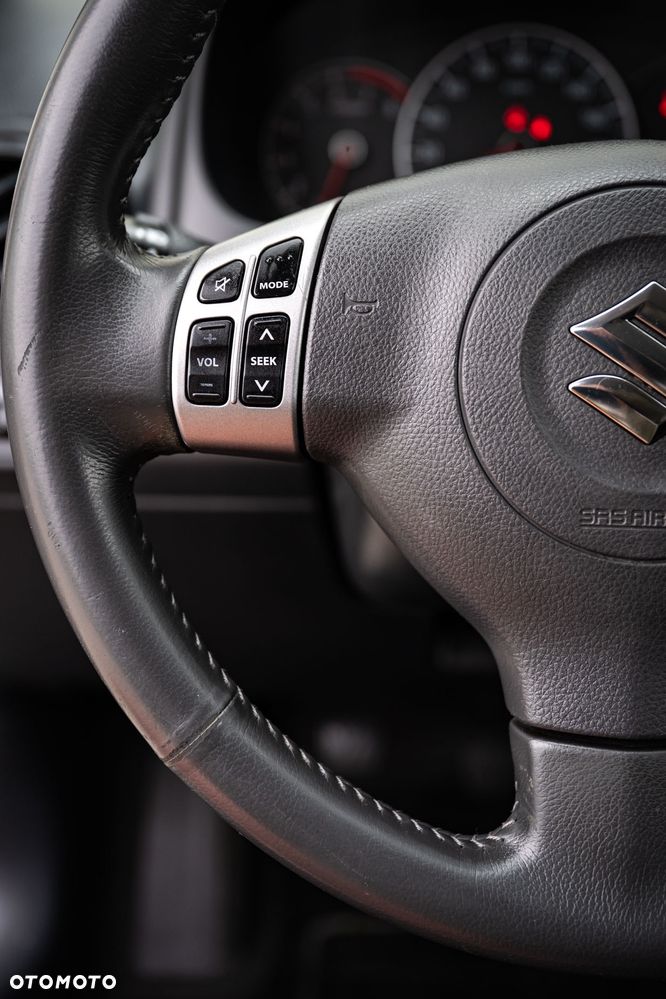 Suzuki SX4 1.6 GLX / Comfort - 13