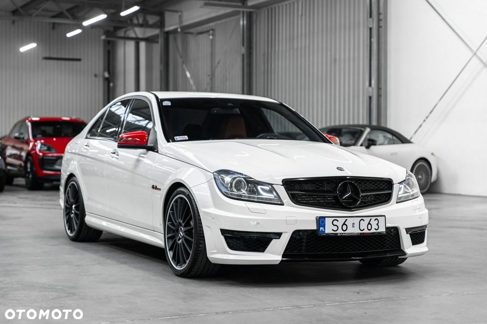 Mercedes-Benz Klasa C 63 AMG 7G-TRONIC Performance Plus SPORT EDITION - 5