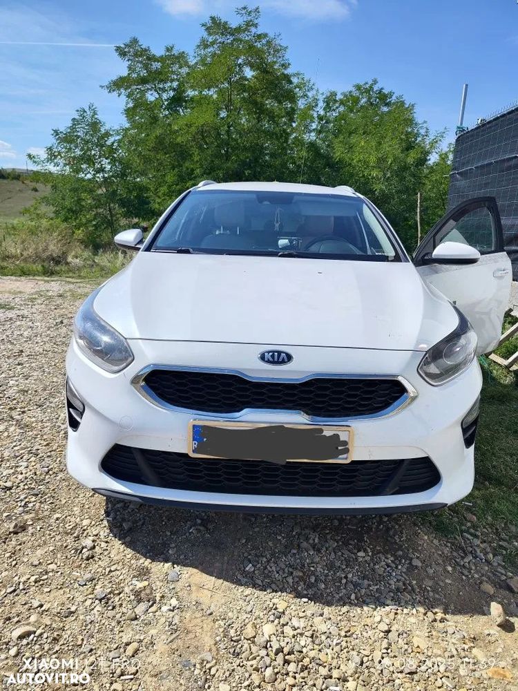 Kia Ceed - 1