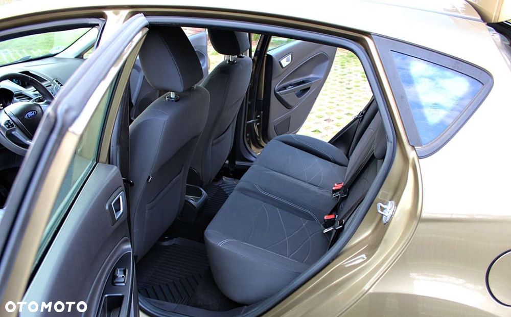 Ford Fiesta - 11