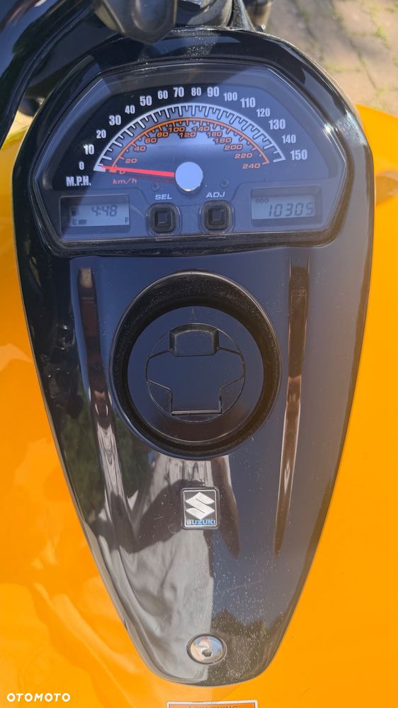 Suzuki Intruder - 2