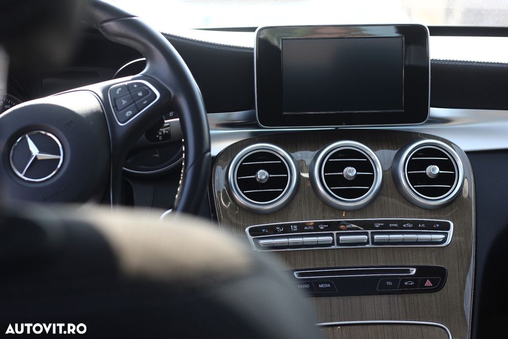 Mercedes-Benz C - 9