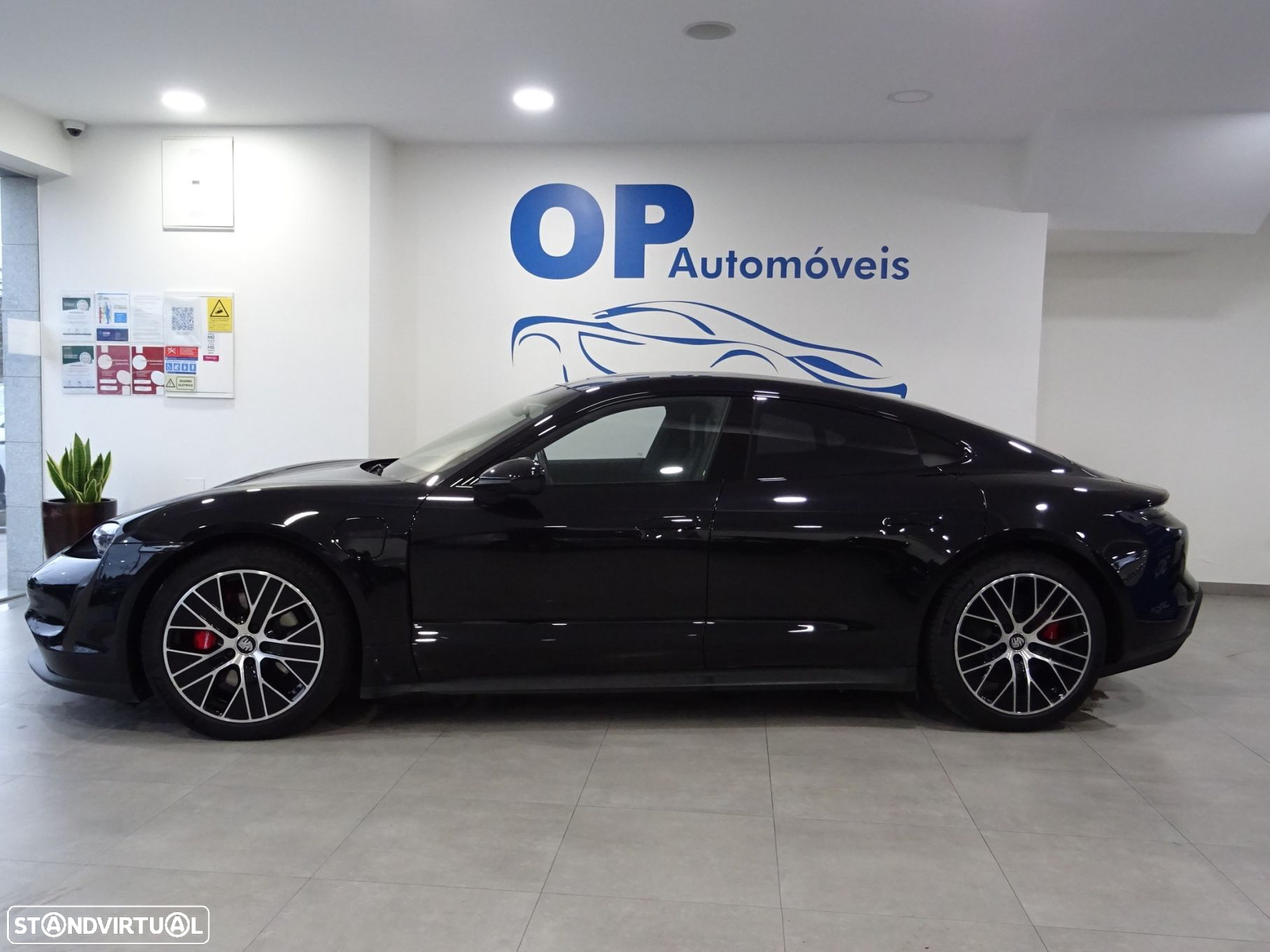 Porsche Taycan 4S - 3