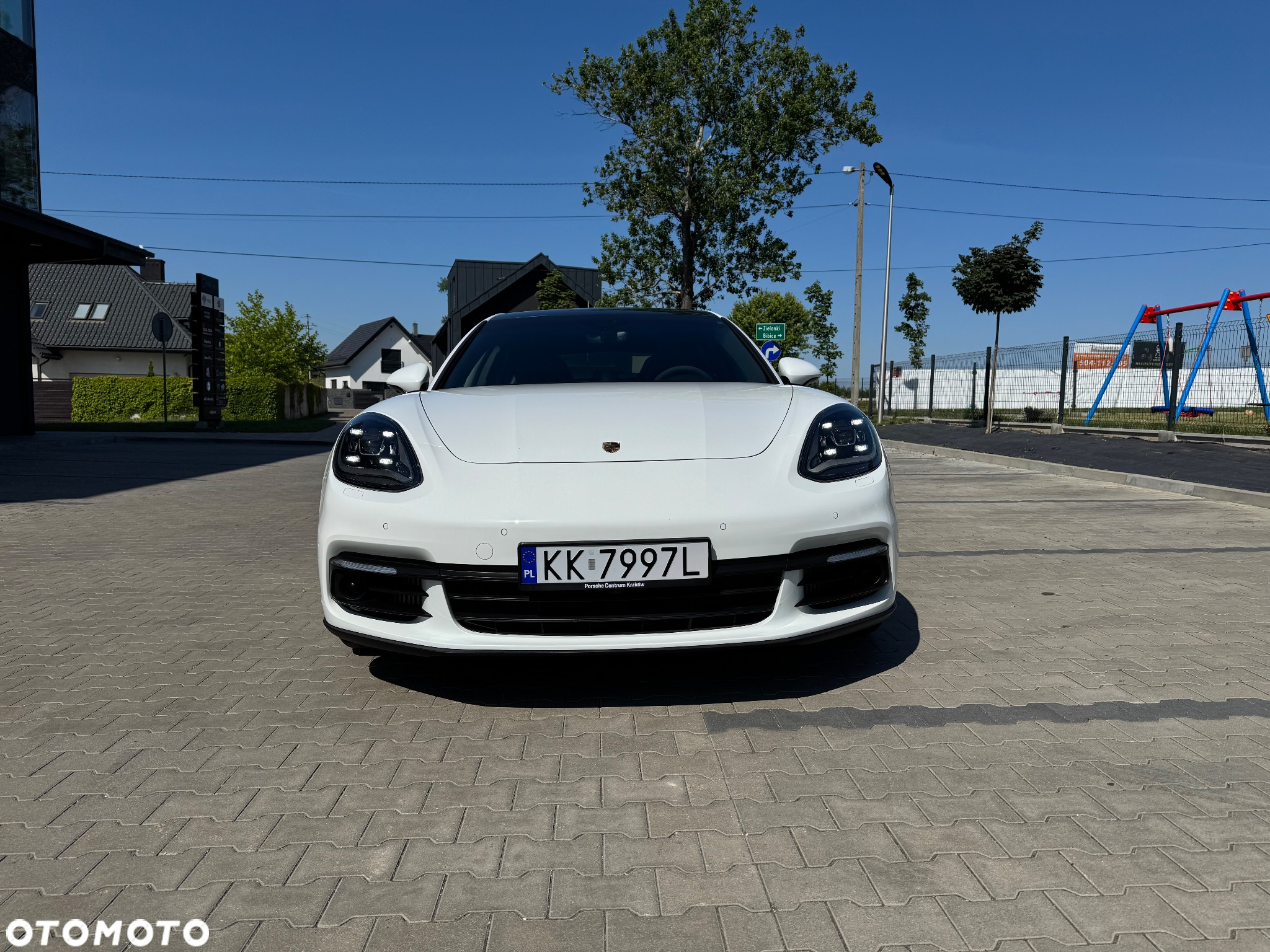 Porsche Panamera 4 E-Hybrid Sport Turismo - 2