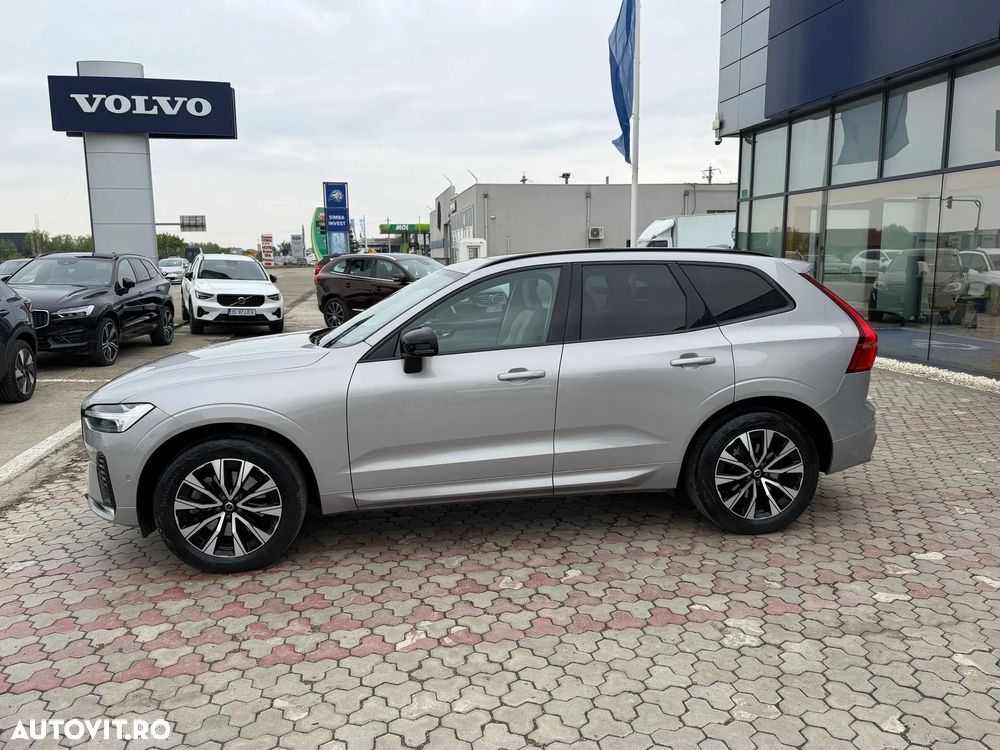 Volvo XC 60 B5 AT AWD MHEV Ultra Dark - 3