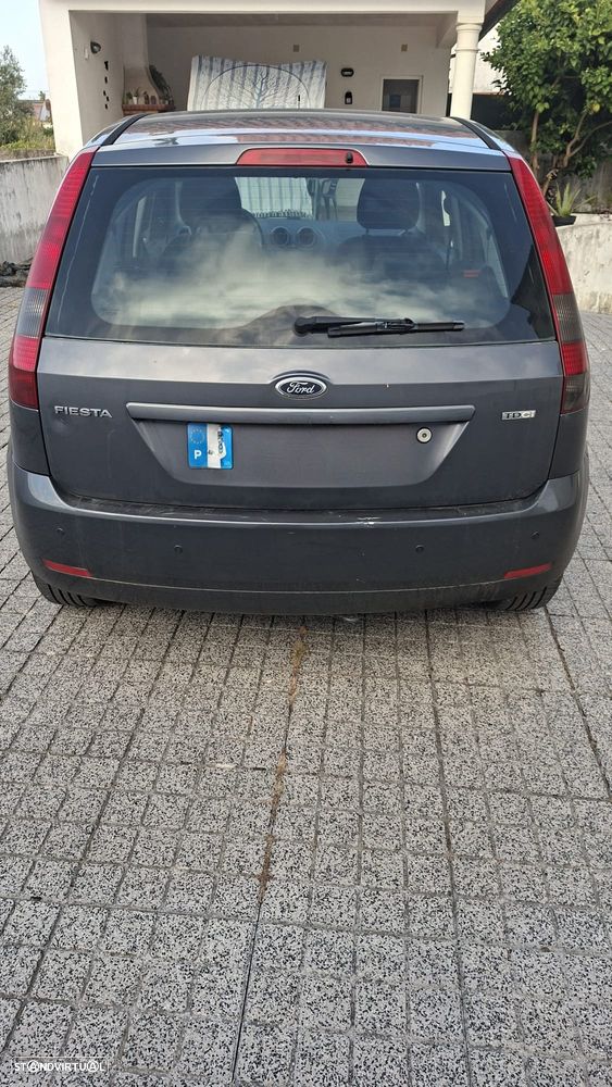 Ford Fiesta 1.4 TDCi Ghia - 5