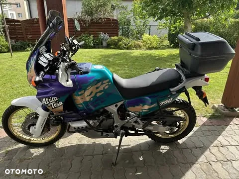 Honda XRV - 2