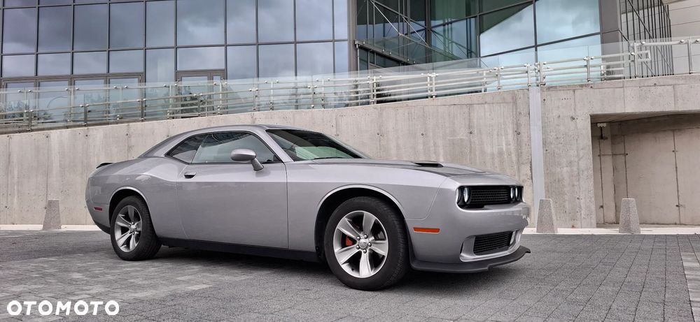 Dodge Challenger - 9