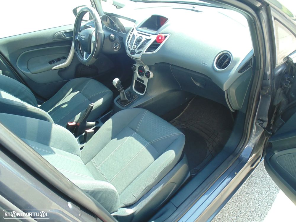 Ford Fiesta 1.25 Titanium - 14