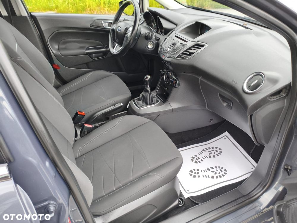 Ford Fiesta - 26