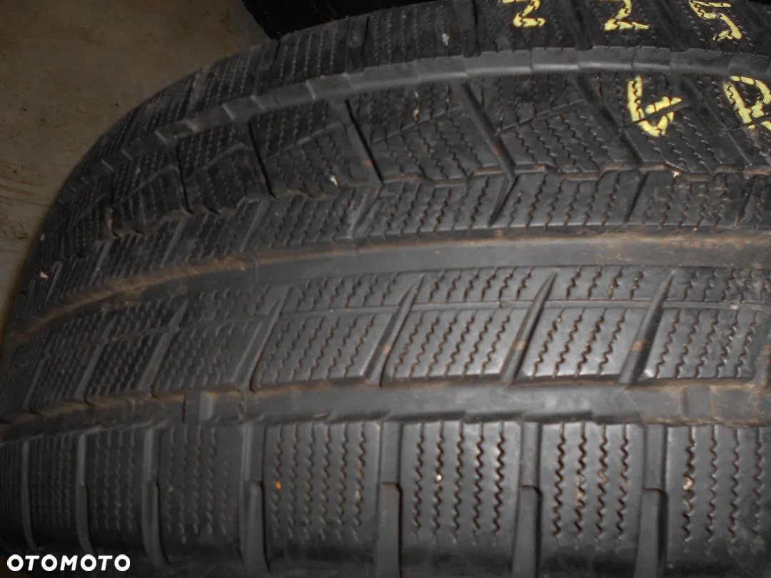 OPONA POJEDYNKA 225/50R17 GRENLANDER WINTER GL868 XL DOT 2419 8MM - 2