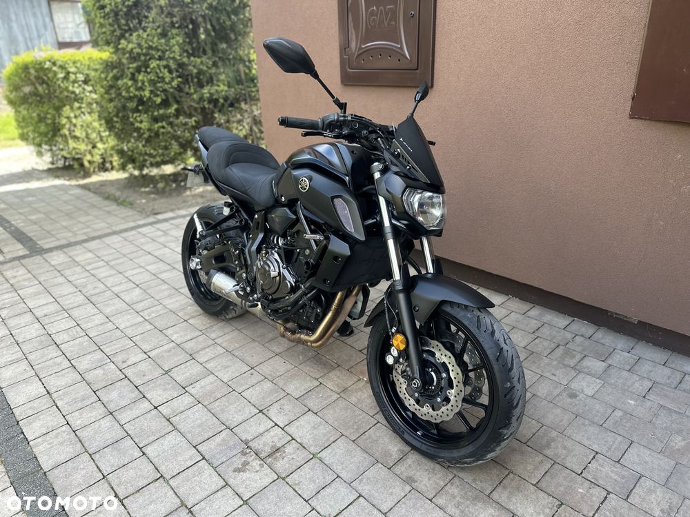 Yamaha MT - 4