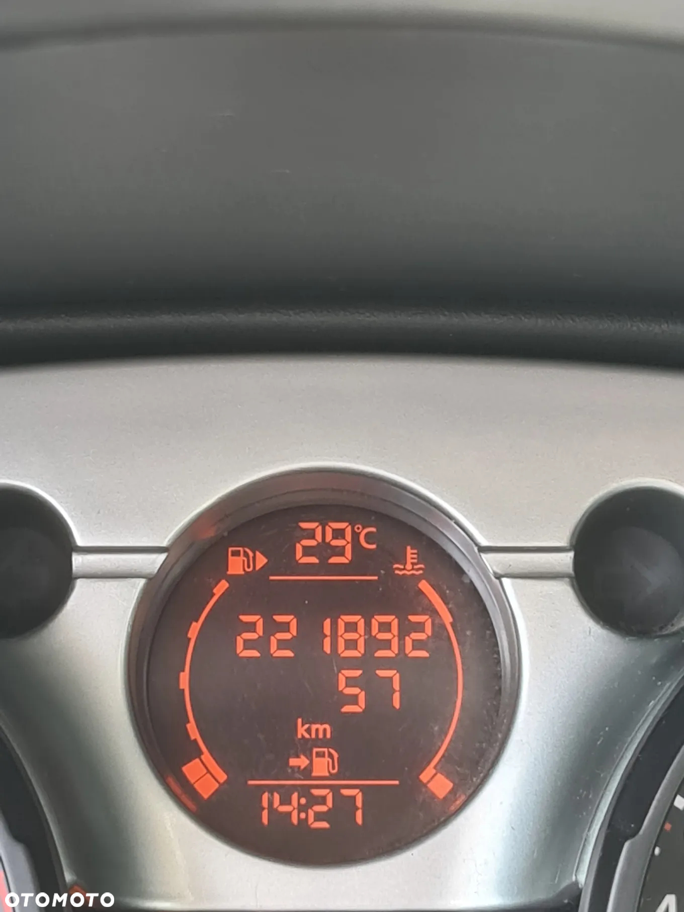 Nissan Qashqai - 11