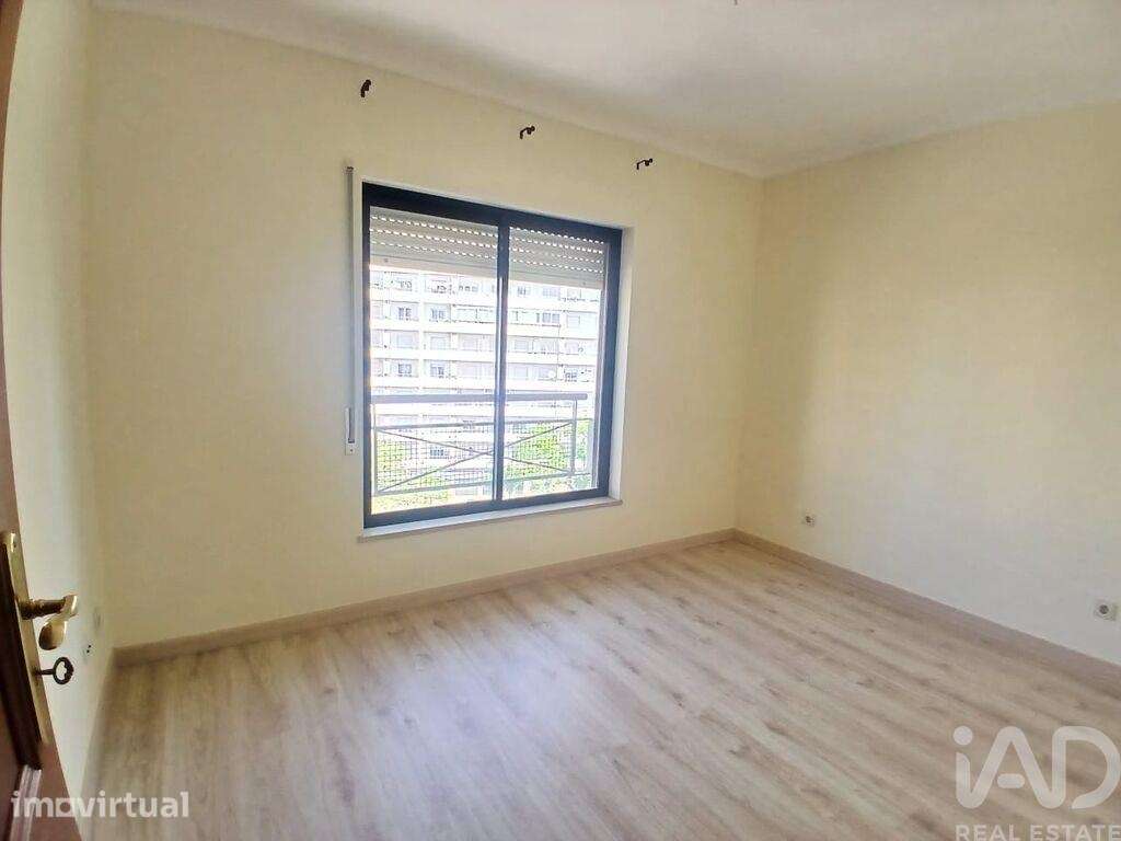 Apartamento T4 em Faro (Sé e São Pedro) de 210,00 m2 - Grande imagem: 5/18