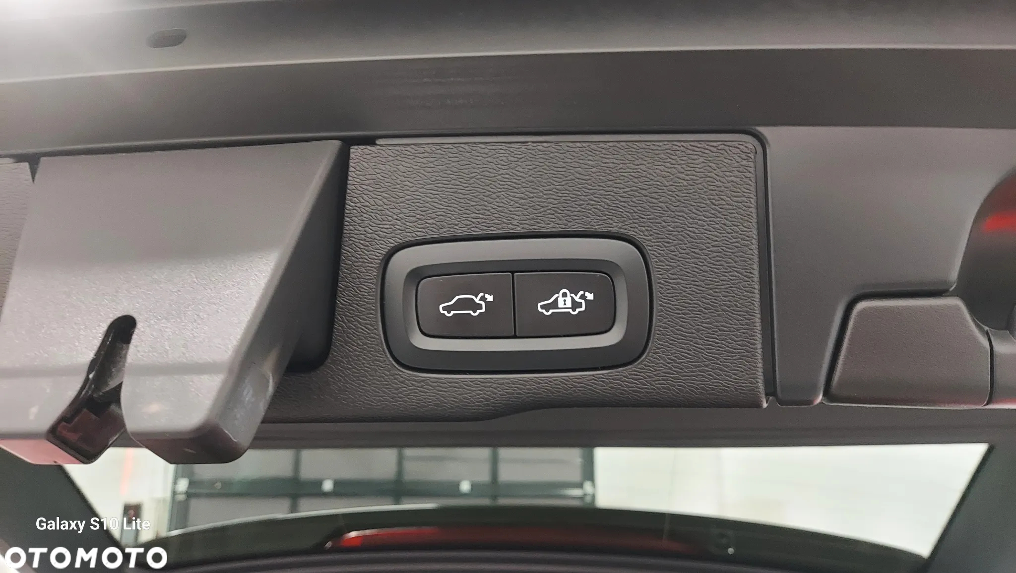 Volvo XC 60 B4 D Plus Dark - 13